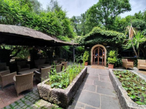 Pleasant chalet in Roma with shared swimming pool